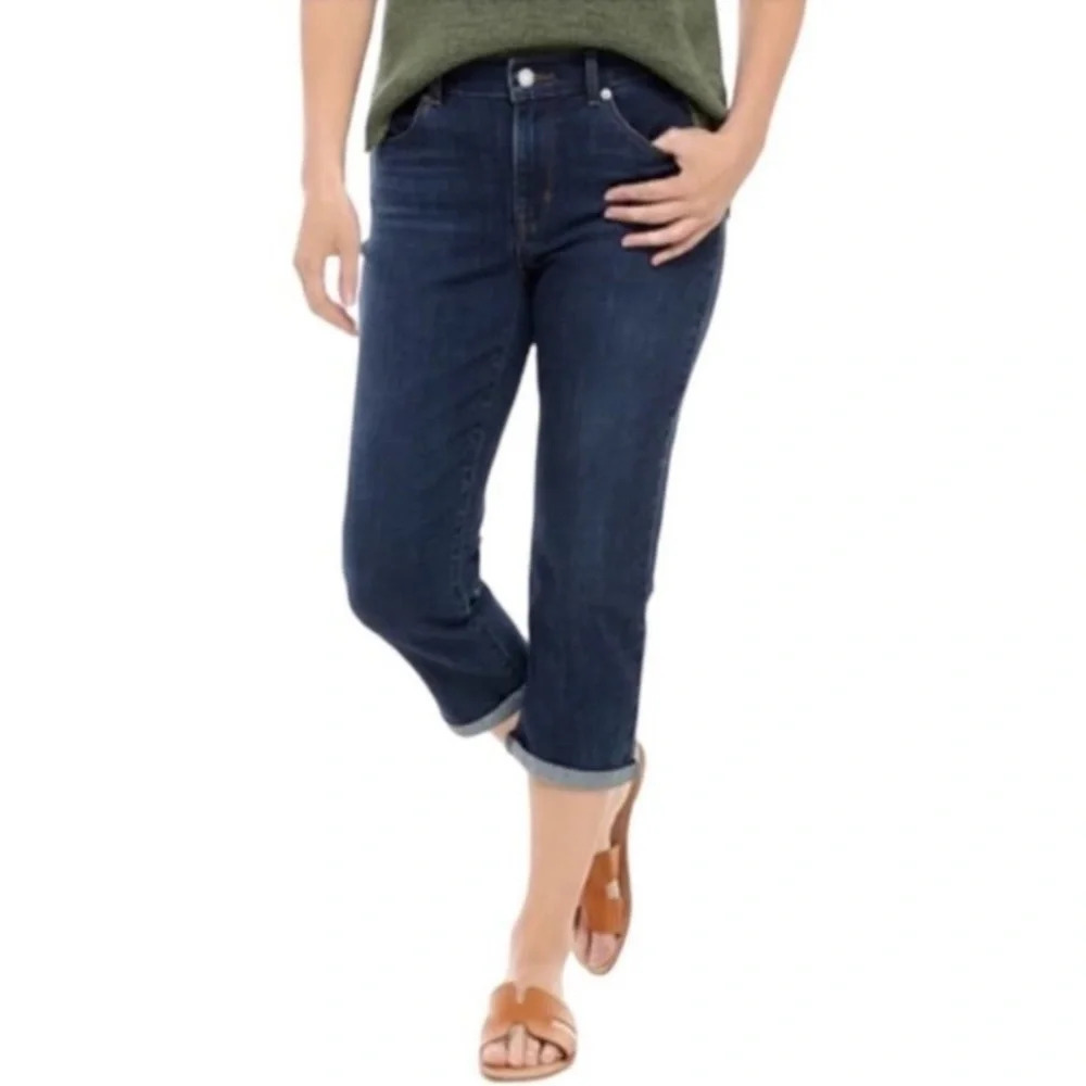 Levi's High Rise Dark Wash Cropped Capri Length Jeans Size 28